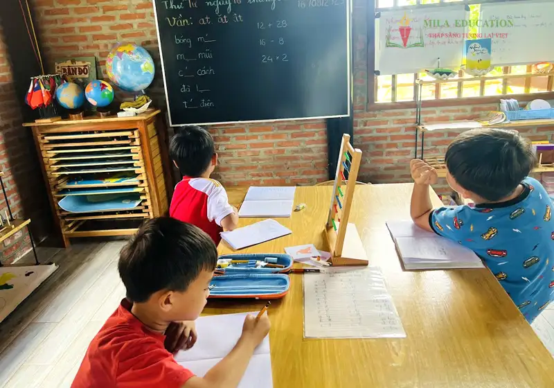 phuong-phap-giao-duc-Montessori